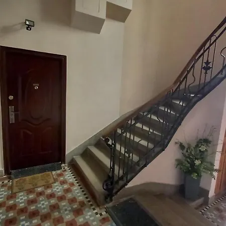 Fortress 1: Quiet, Lux 50m2 , In The Pedestrian Zone Belgrade