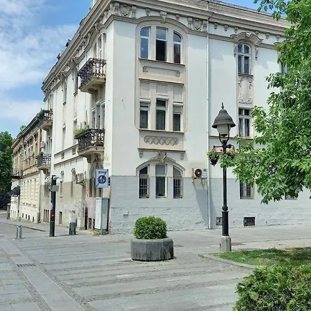 Fortress 1: Quiet, Lux 50m2 , In The Pedestrian Zone Apartment