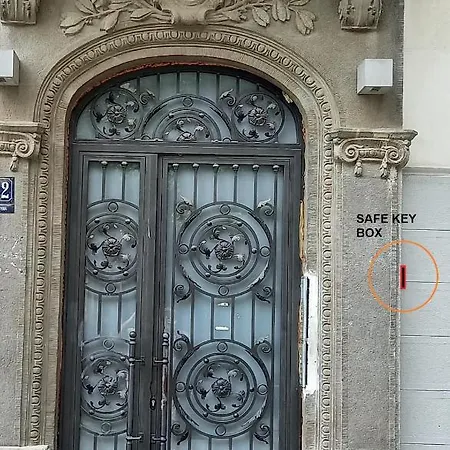 Fortress 1: Quiet, Lux 50m2 , In The Pedestrian Zone Belgrade