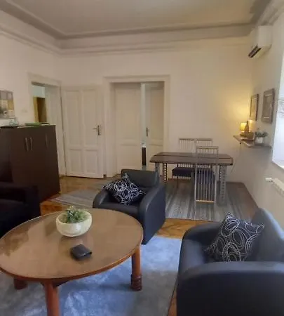 Fortress 1: Quiet, Lux 50m2 , In The Pedestrian Zone Apartment *
